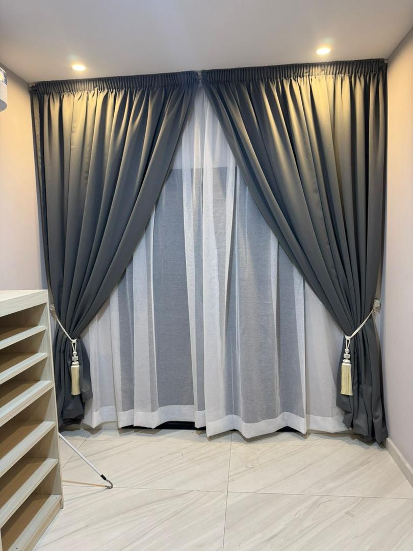 2 Rideaux Occultants + 1 Voile 2,60M x 1,50M