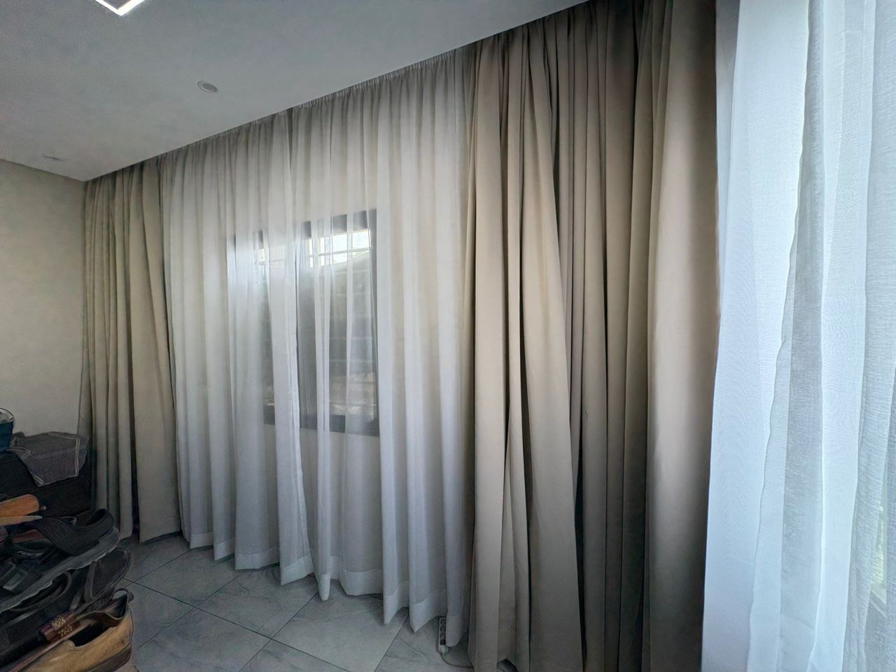 2 Rideaux Occultants + 1 Voile 2,60M x 1,50M